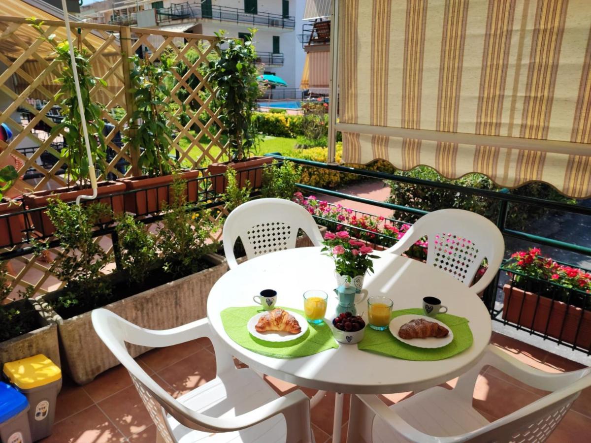 Apartamento Sea Garden, fronte mare con piscina Mascali Exterior foto