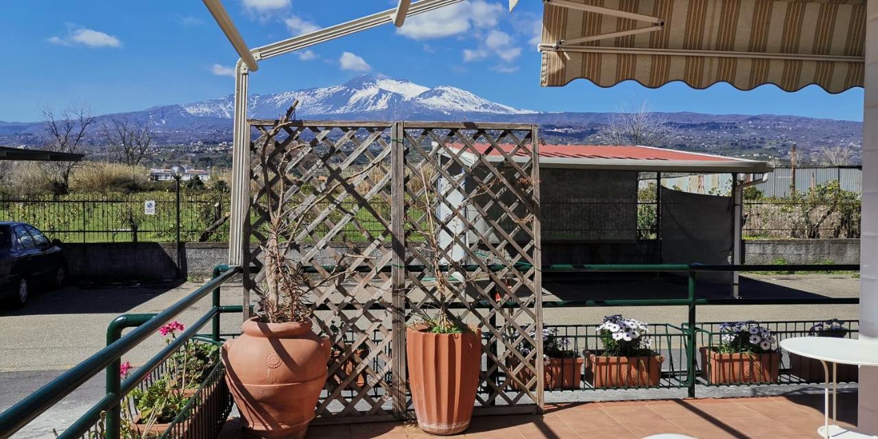 Apartamento Sea Garden, fronte mare con piscina Mascali Exterior foto