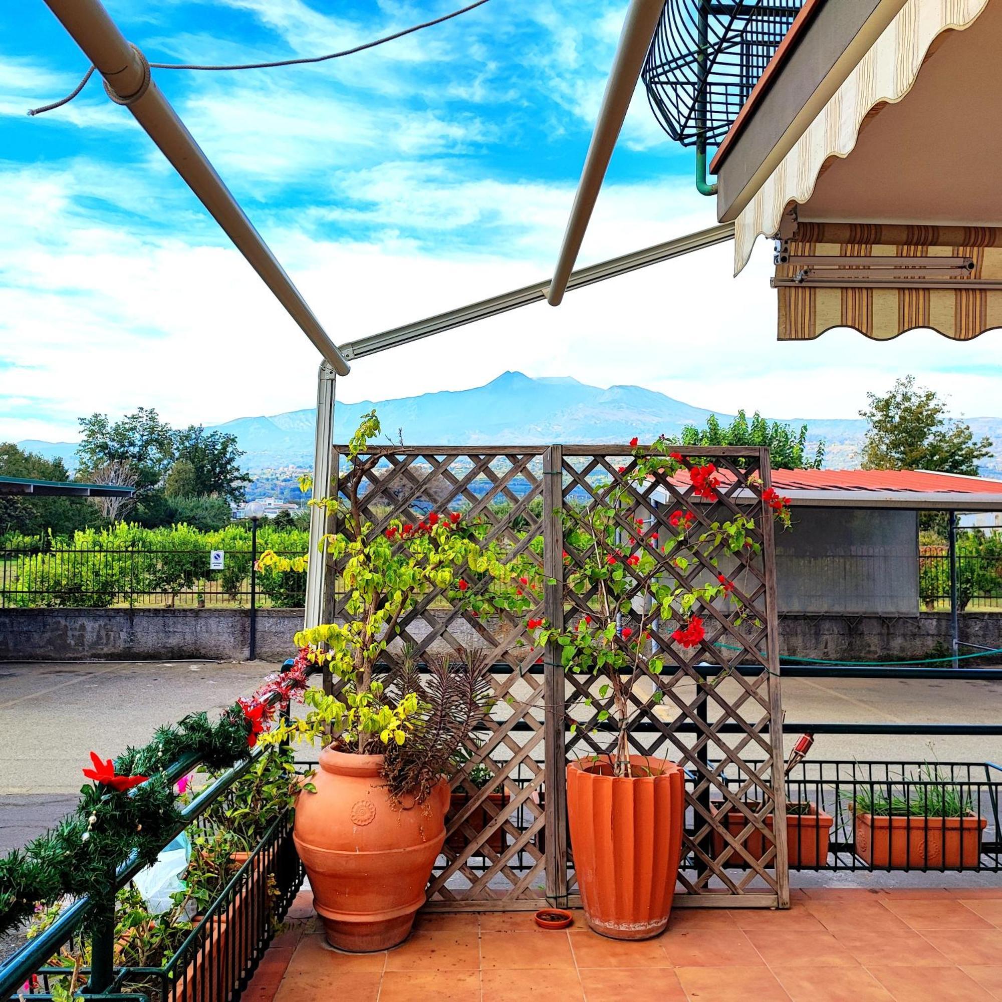 Apartamento Sea Garden, fronte mare con piscina Mascali Exterior foto